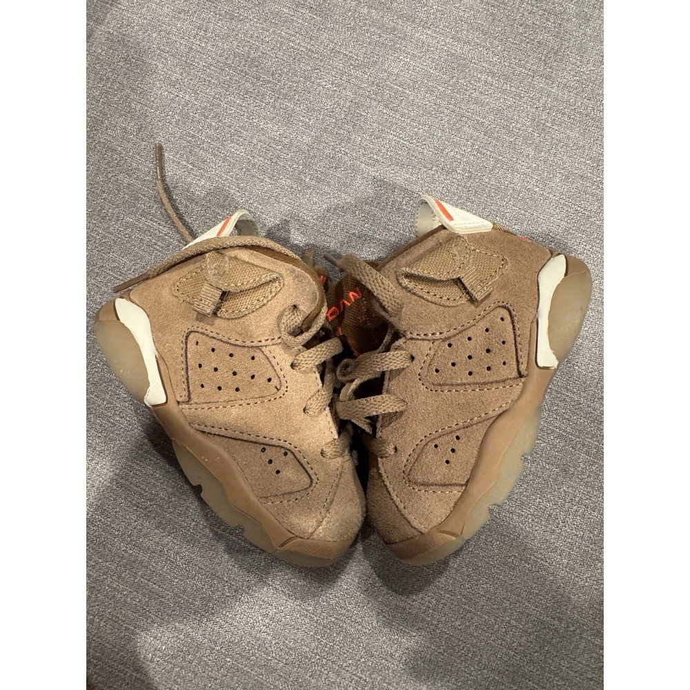 TODDLERS AIR JORDAN RETRO 6 'TRAVIS SCOTT BRITISH KHAKI' (TD) size 5C DH0692-200